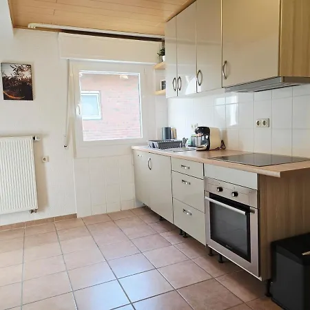 아파트 2 - Naehe Phantasialand, Koeln, Bonn